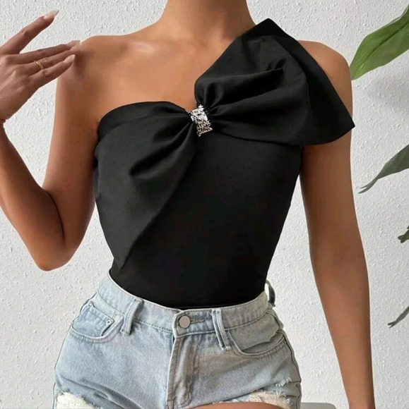 Tops - Summer Sleeveless Slim Fit Top With Exaggerated Large Bowknot Decoration